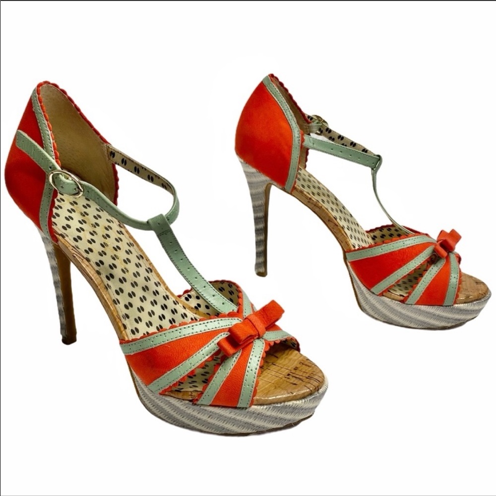 Jessica Simpson stiletto heels 👠